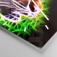 Clock face with lines