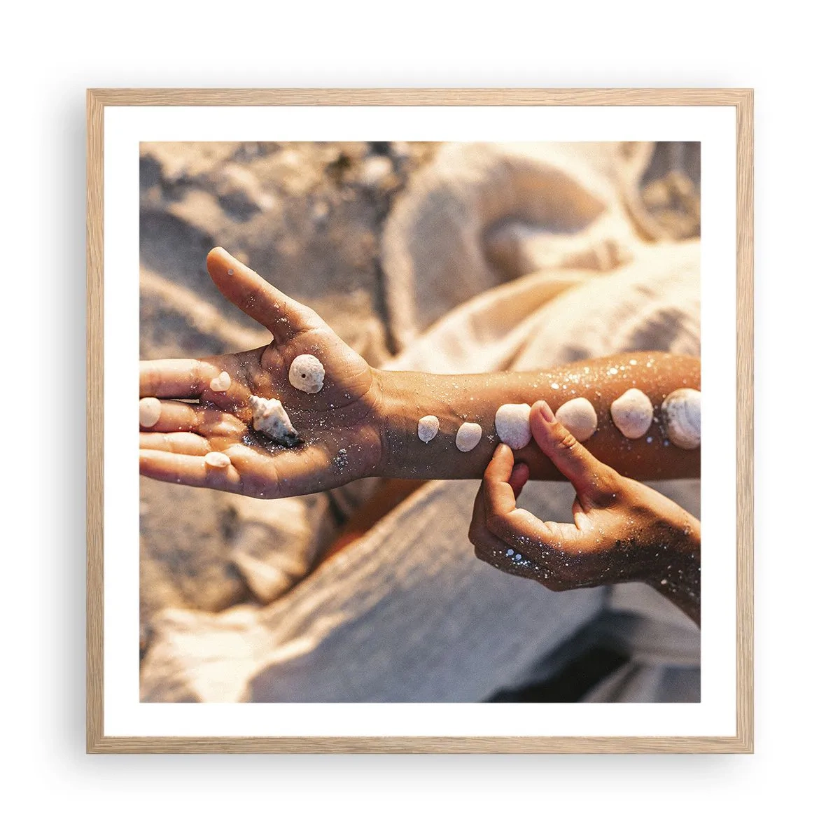 Poster in light oak frame - Beauty at Hand - 60x60 cm