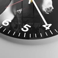 Clock face with numbers