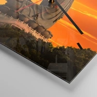 Clock face with lines