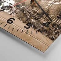 Clock face with numbers