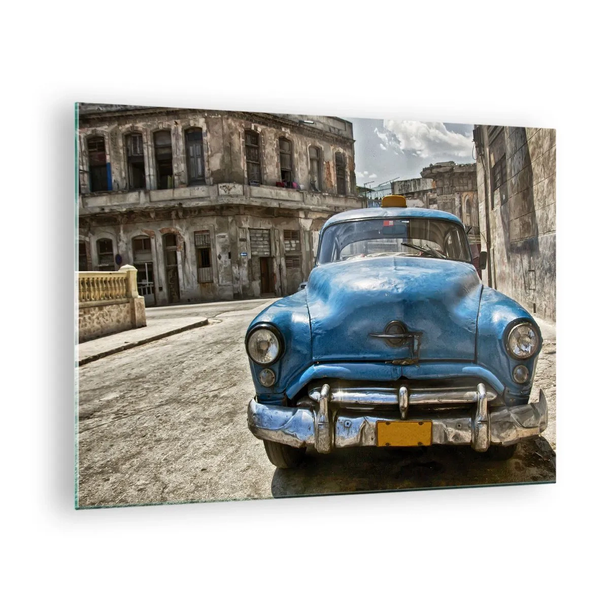 Glass picture - Cuban classic car on the streets of Havana - 70x50cm - Old Is Beautiful - Modern wall decoration for the living room and bedroom ARTTOR
