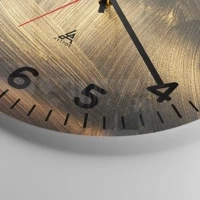 Clock face with numbers