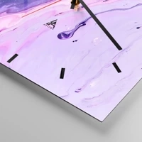 Clock face with lines