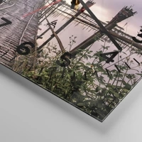 Clock face with numbers