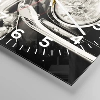 Clock face with numbers