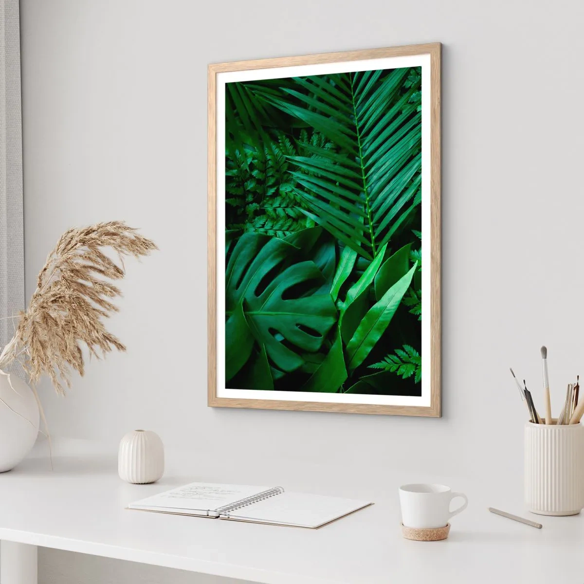Poster in light oak frame - In a Green Hug - 70x100 cm